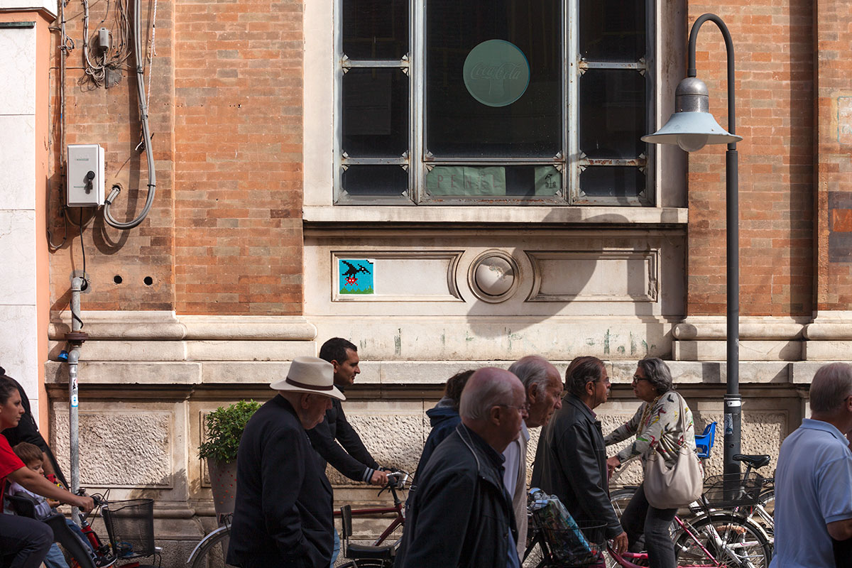 Invader - Background image