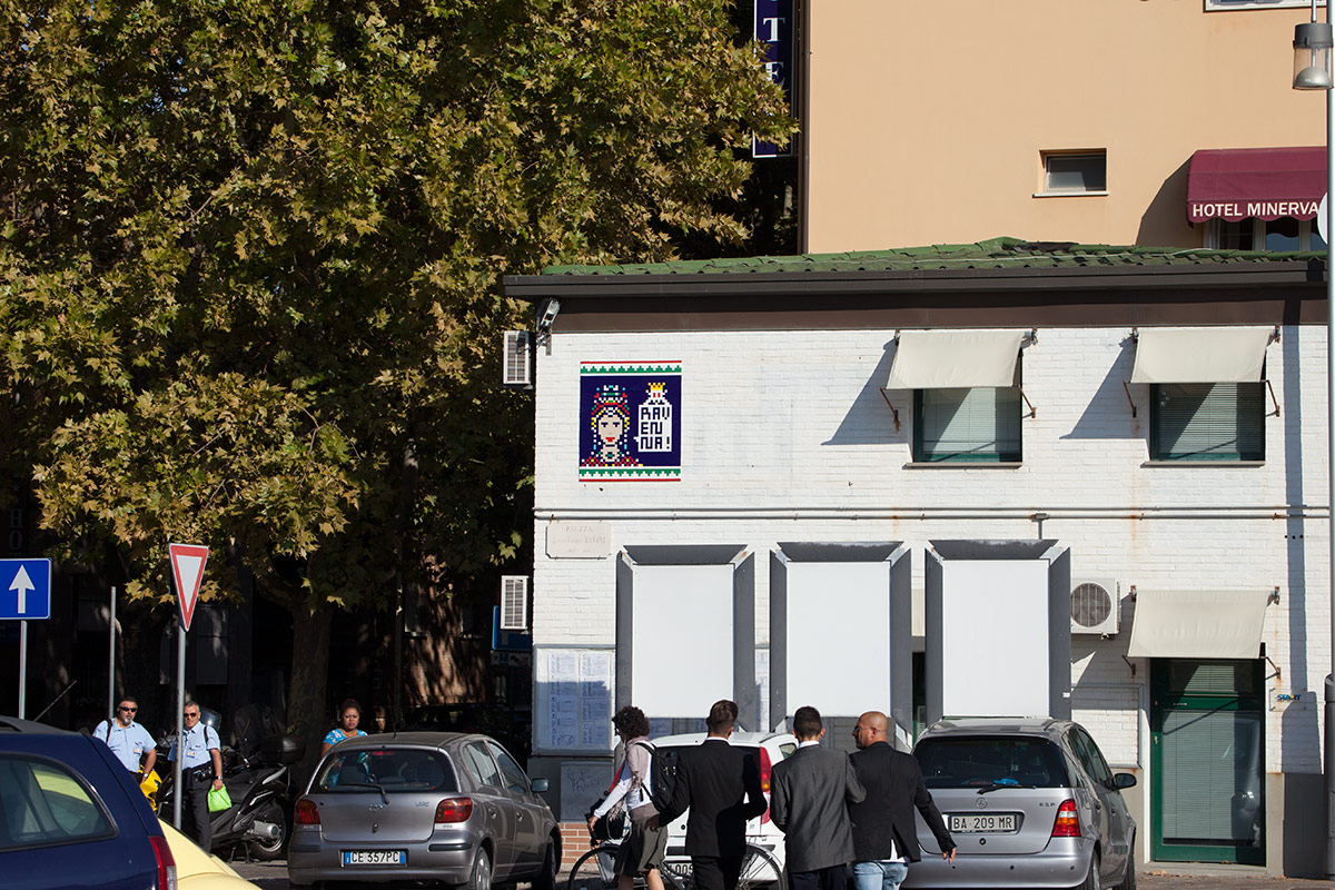 Invader - Background image