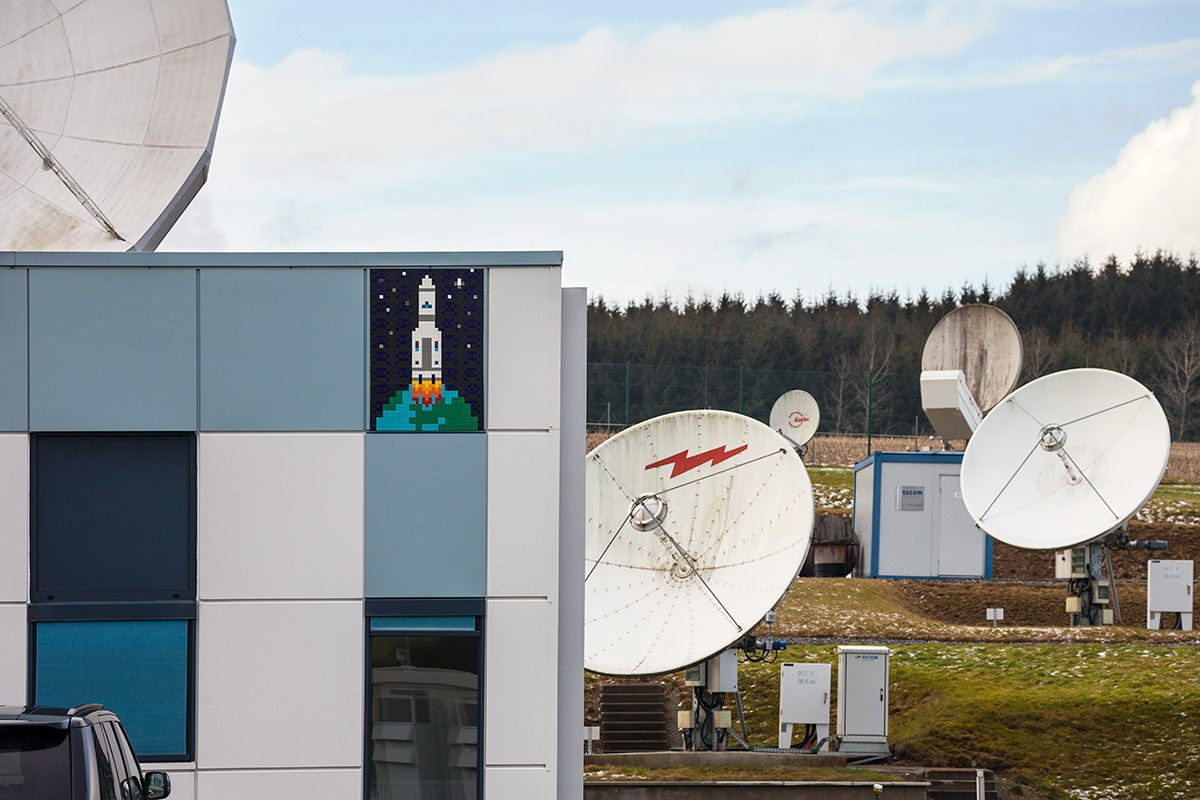 Invader - Background image