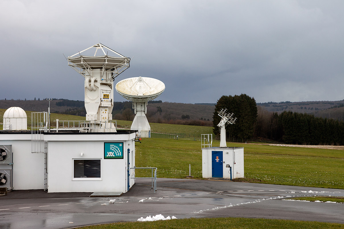 Invader - Background image