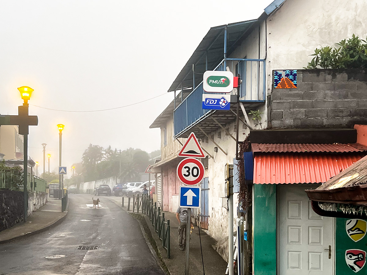 Invader - Background image