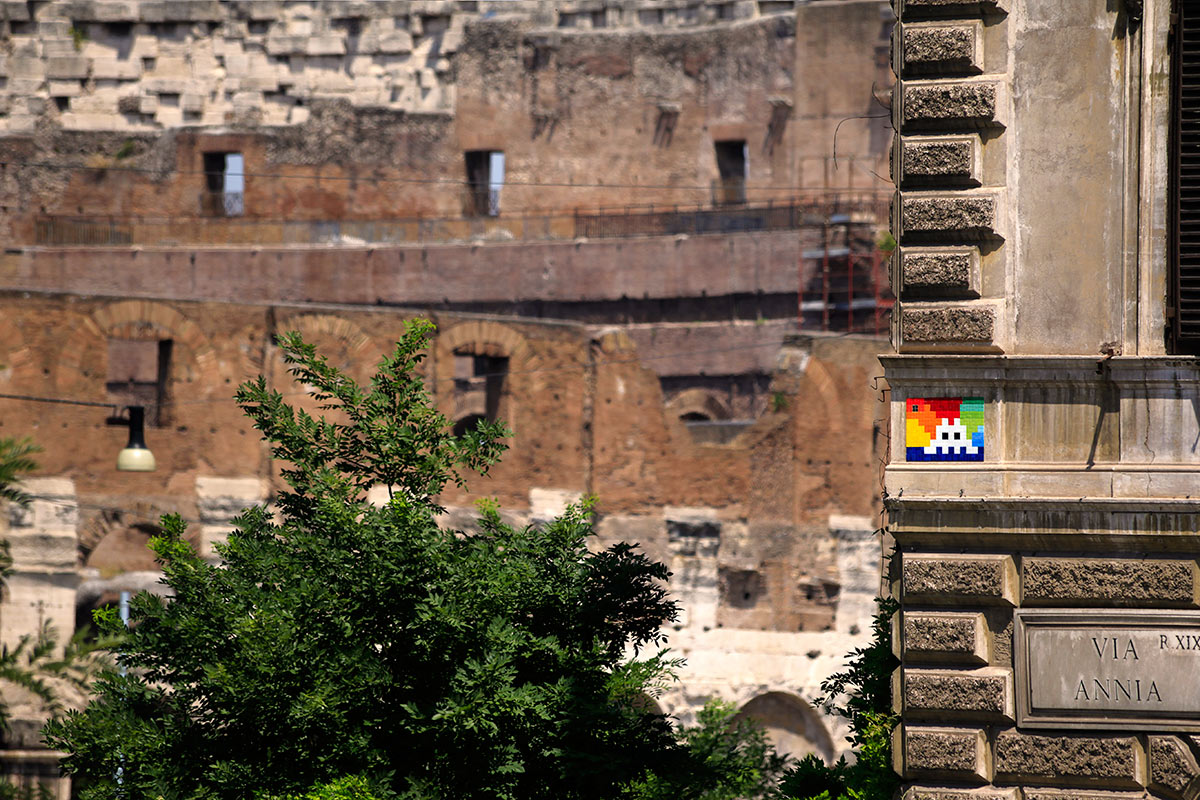 Invader - Background image