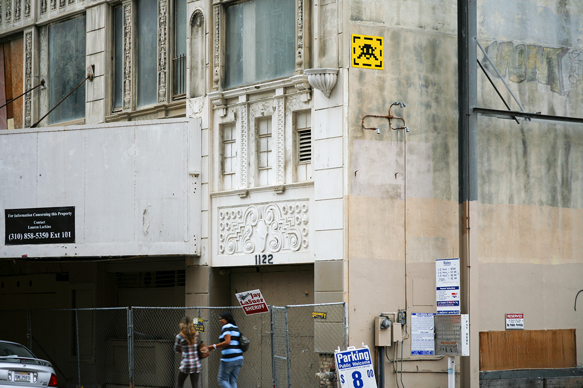 Invader - Background image