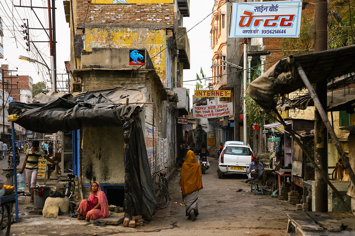 Invader - Background image