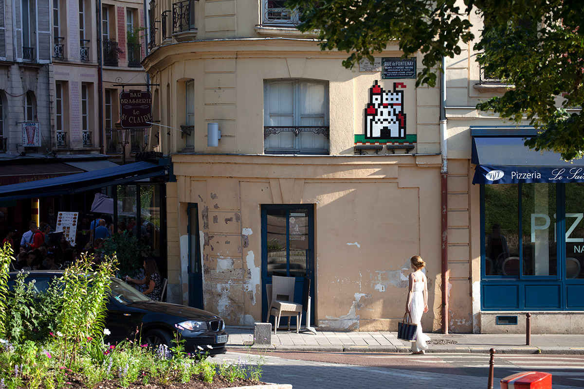 Invader - Background image