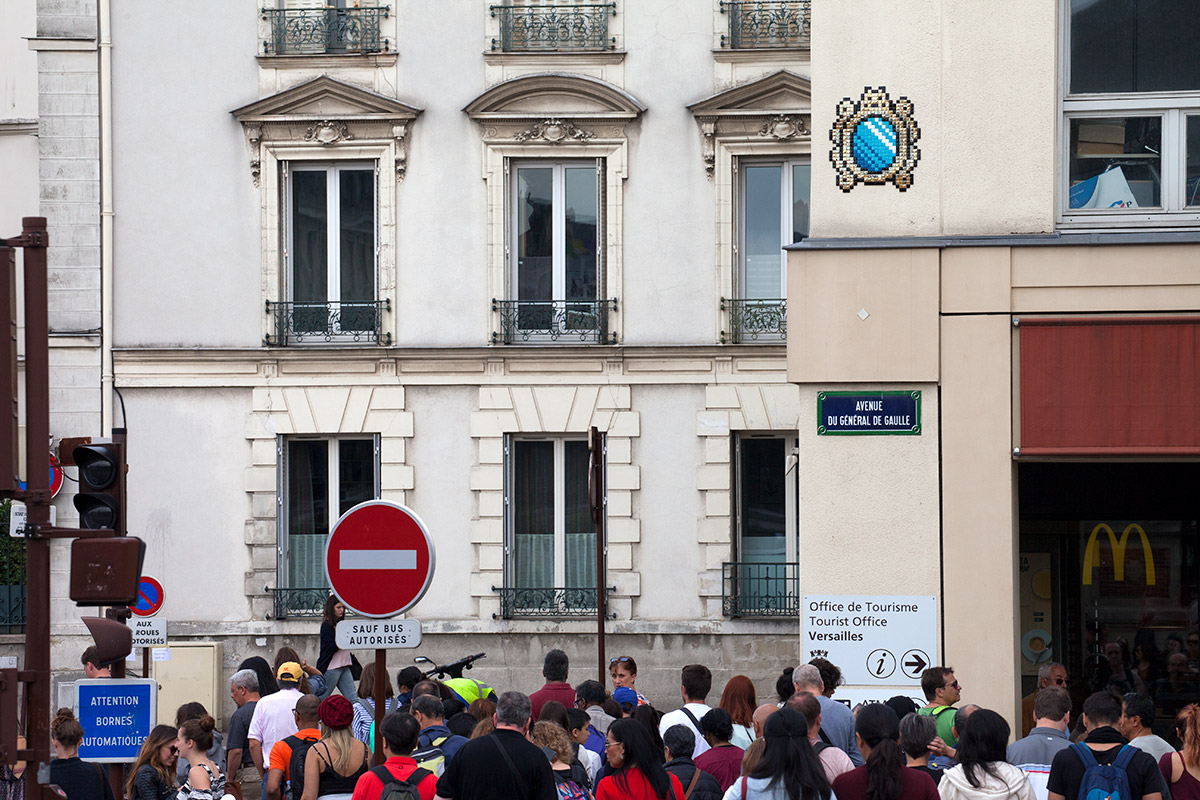 Invader - Background image