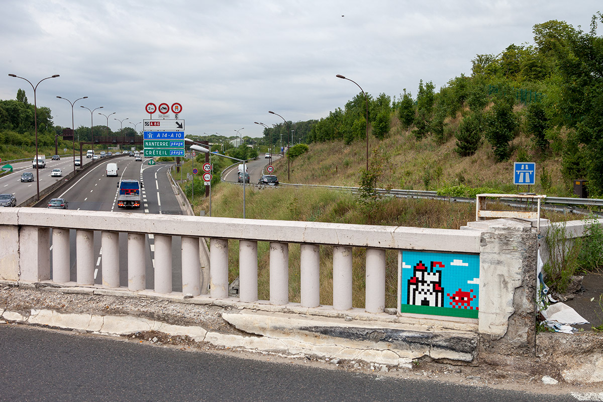 Invader - Background image