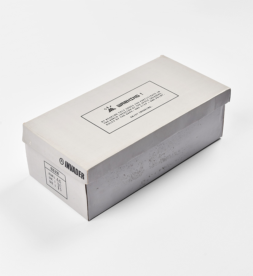 01 Point Sneakers (Grey)