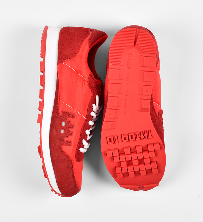 01 Point Sneakers (Red)